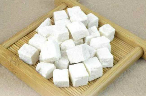 什么是白茯苓？有哪些功效和不良反应？