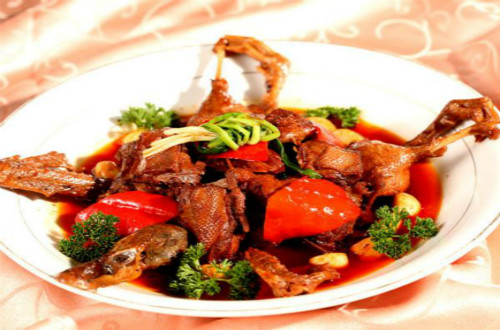 湘西土匪鸭是如何制作而成的？需要怎样的准备和步骤？