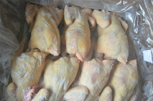 大量的便宜冷冻鸡肉是如何来的呢？安全怎么样？