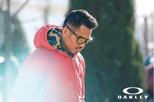 oakley眼镜怎么样 Oakley发布高科技雪镜系列