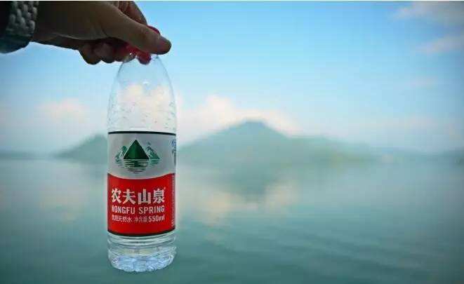 中国矿泉水品牌有哪些 中国十大矿泉水品牌排行榜