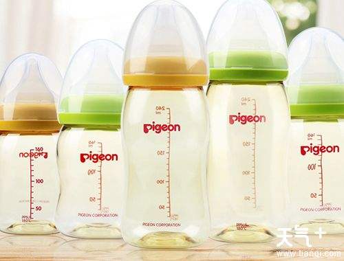 硅胶奶瓶哪个牌子好 硅胶奶瓶前十名品牌有哪些