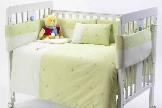 婴儿床上用品有哪些种类 如何选购婴儿床上用品