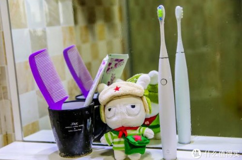 好用的电动牙刷推荐：Oclean欧可林智能声波电动牙刷