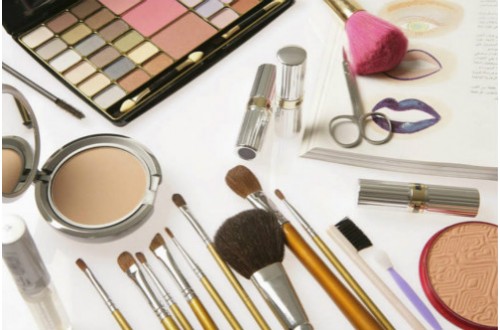 化妆工具哪些值得购买？新手必备的化妆工具有哪些？