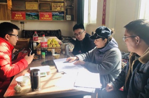 唱三字经促三同步 甘孜州道孚县首创“红旗引领”脱贫法