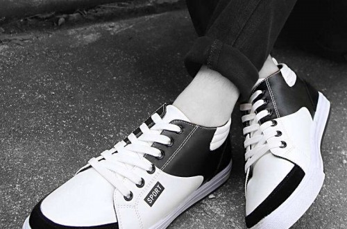 板鞋什么牌子好，小众板鞋品牌也许没你想得那么差