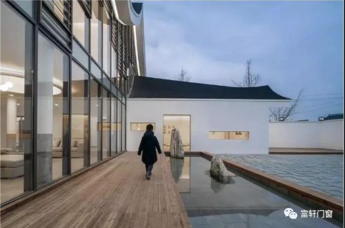 老房翻新，如何通过门窗改造？